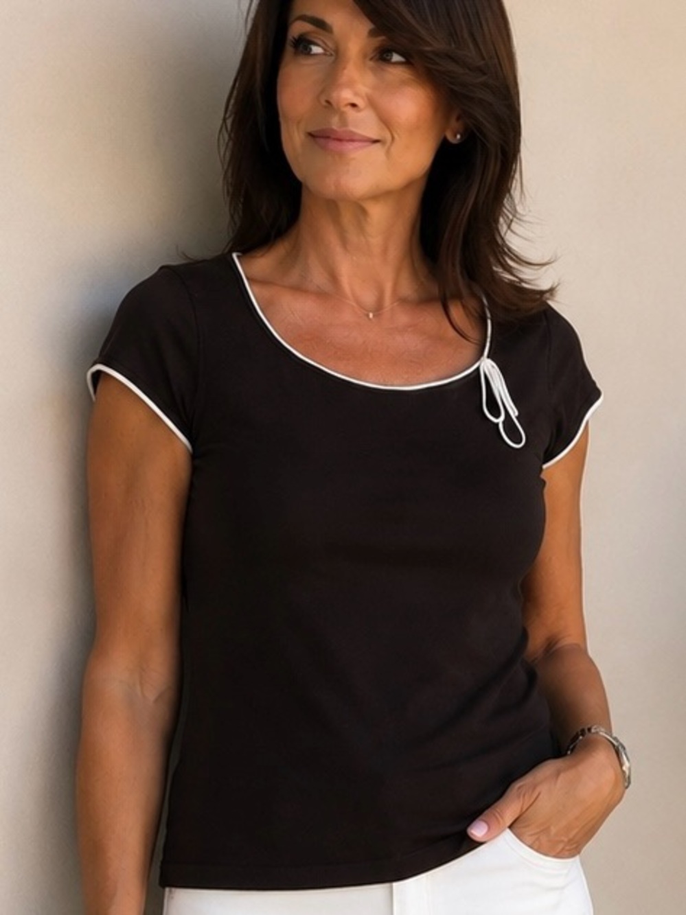 LOFT Women's Brown Short-Sleeve Top with White Trim